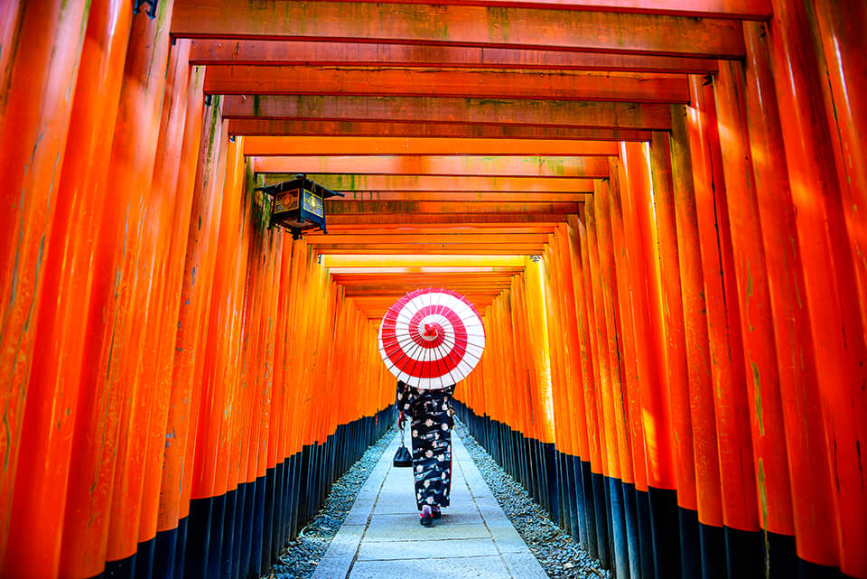 京都_伏見稲荷神社_着物_女