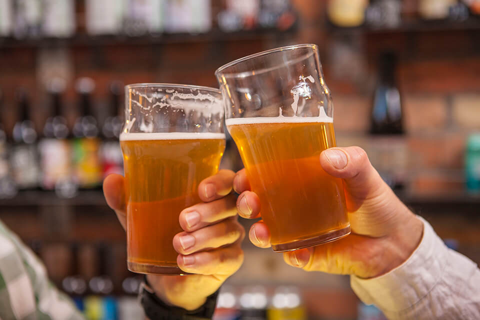 ビール_乾杯