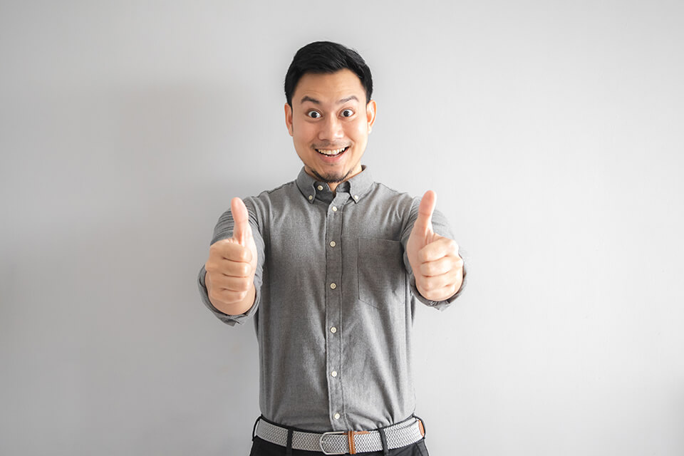 笑顔_男_グッド