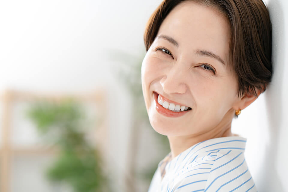 女_笑顔