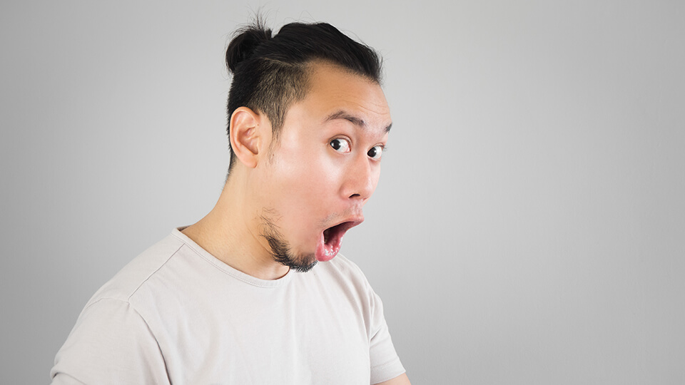 変な顔のおじさん