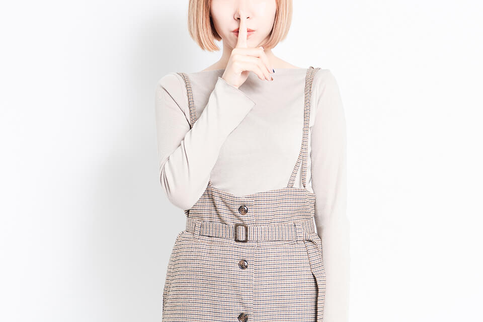 女_ナイショ