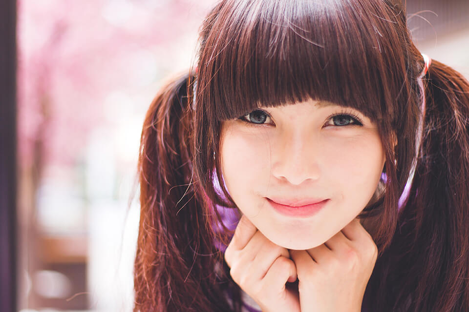 若い女