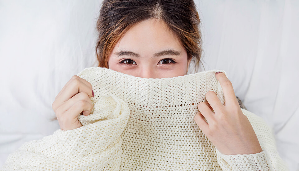 てれる女_布団
