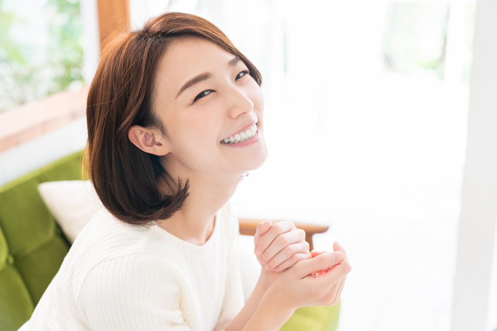 女_笑顔