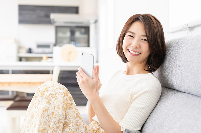 女_笑顔