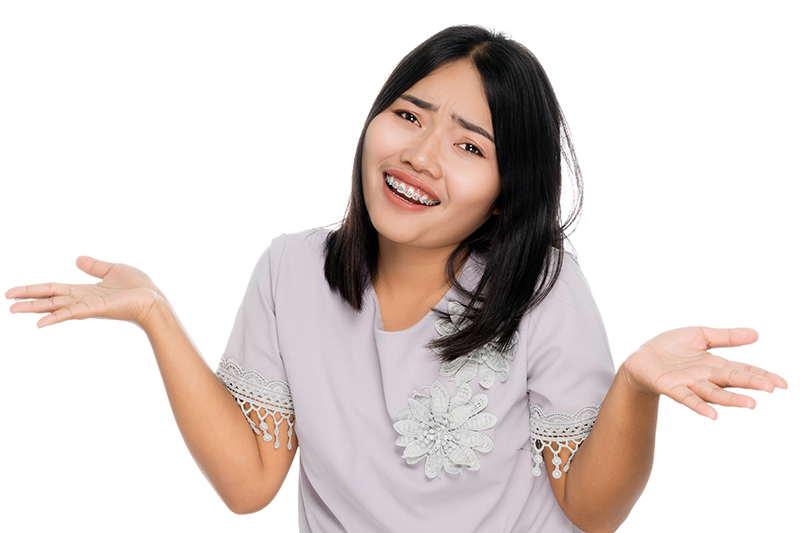 変な顔の女