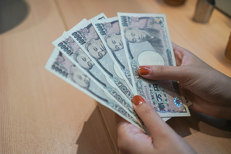 お金