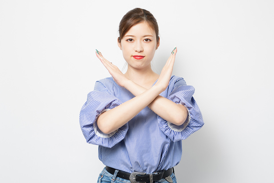 ダメ_若い女
