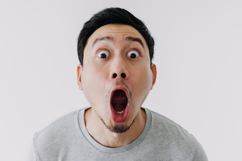変顔の男