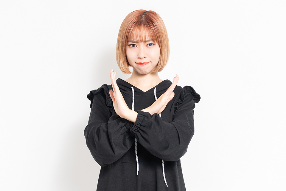 バツ_女