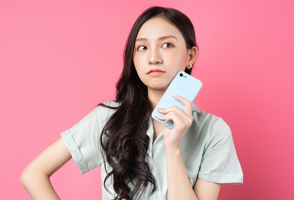 女_スマホ