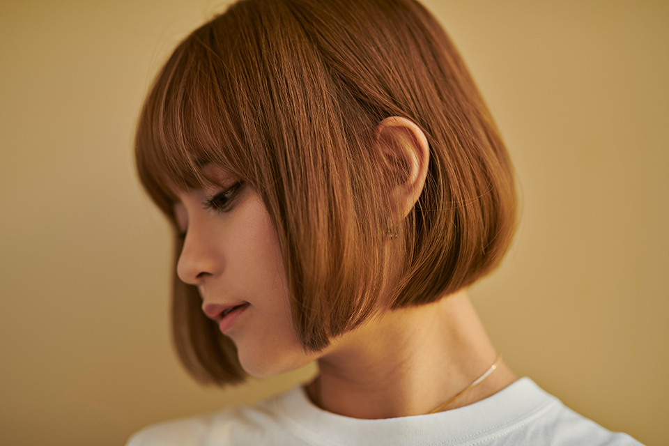 女_横顔