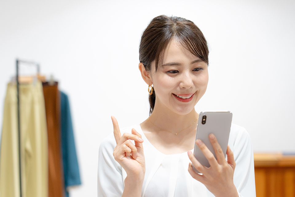女_スマホ_通販